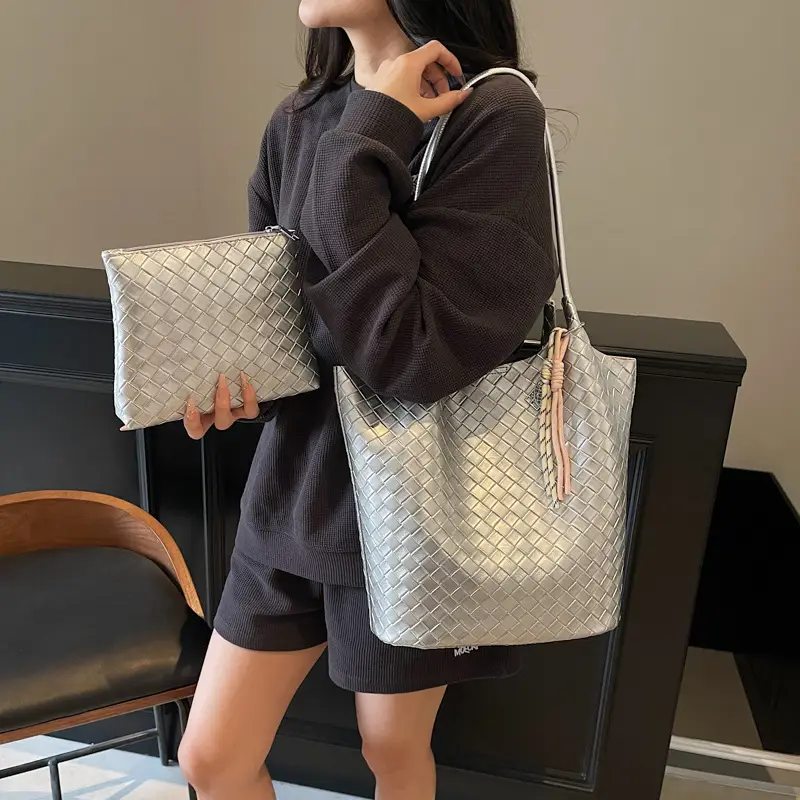 Women's Yellow Woven Hand Bag with Zipper Compartment - Image 8