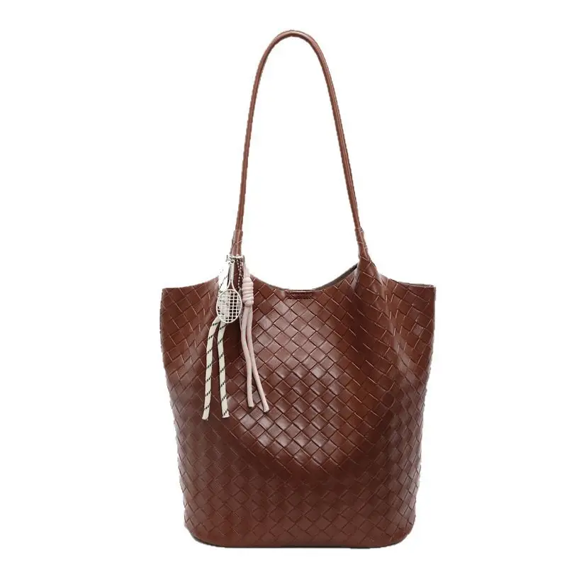 Women's Yellow Woven Hand Bag with Zipper Compartment - Image 11