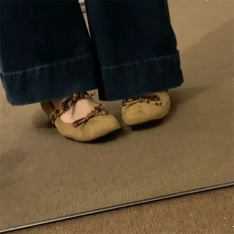 Niche Vintage Height Increase 5cm Shallow Mouth Single-layer Shoes Women's 2025 New Round Toe Bow Ballet Mary Jane Shoes - Image 4