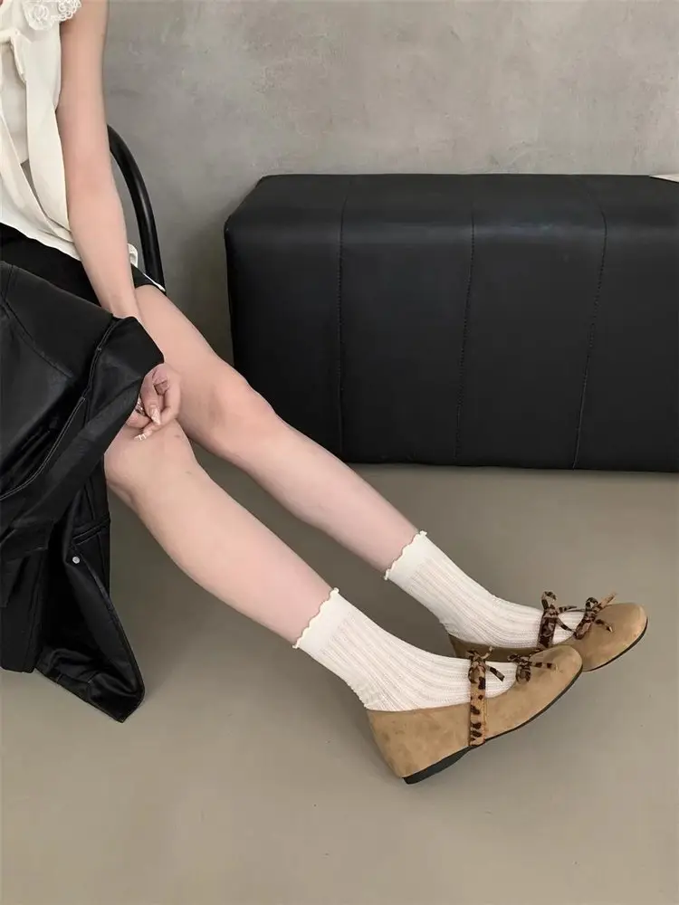 Niche Vintage Height Increase 5cm Shallow Mouth Single-layer Shoes Women's 2025 New Round Toe Bow Ballet Mary Jane Shoes — feature 5