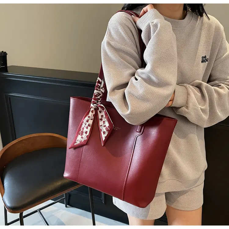 Women's Red Crossbody Bag with Bow Decor — feature 27