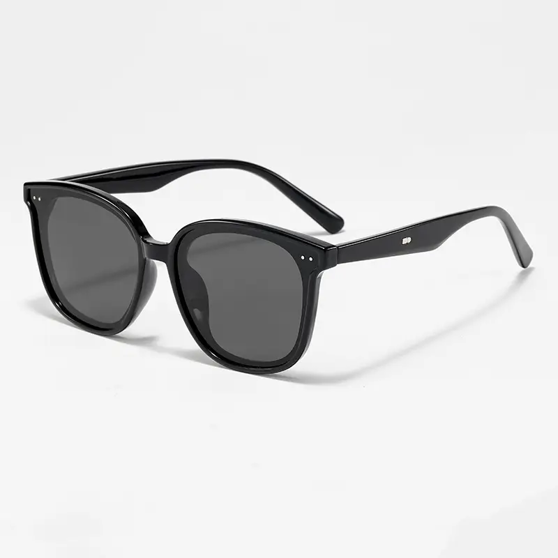 Women Polarized Sunglasses UV Protective Cream White