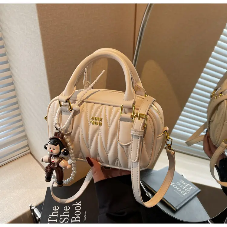 Cross-Border Pleated Shoulder Crossbody Bag for Women — feature 11