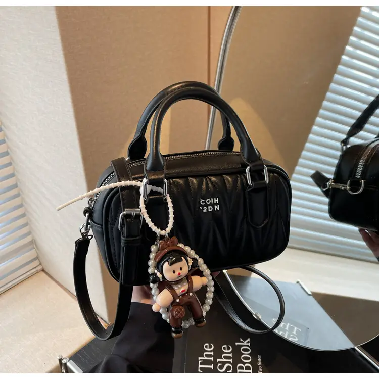 Cross-Border Pleated Shoulder Crossbody Bag for Women — feature 12