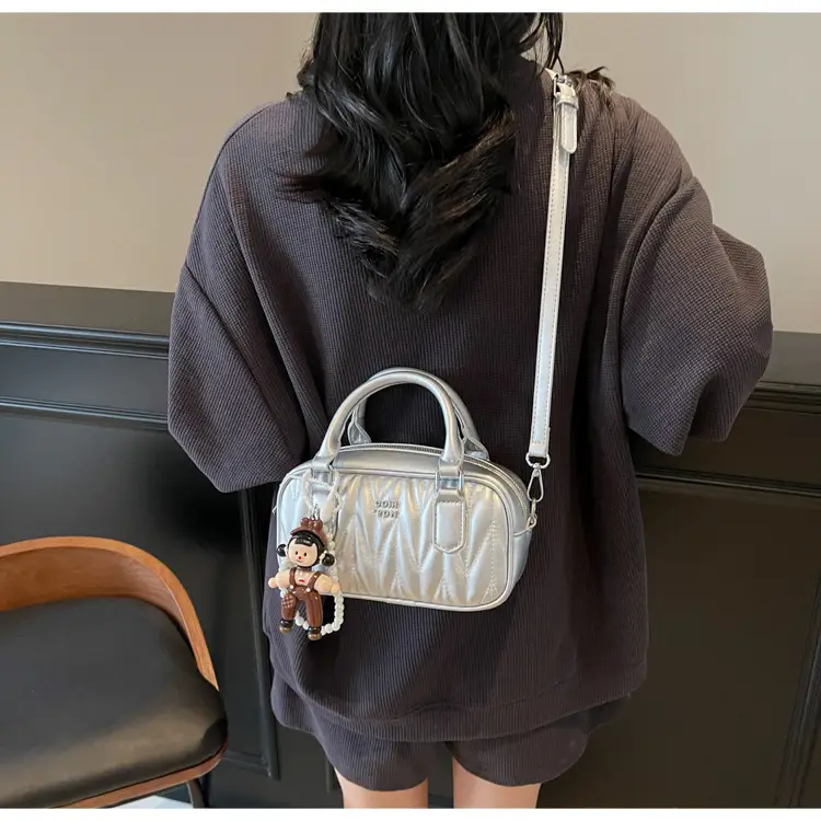 Cross-Border Pleated Shoulder Crossbody Bag for Women — feature 23