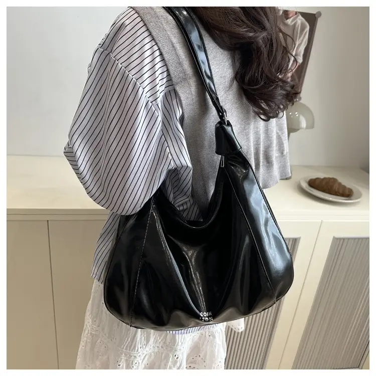 Women's Cream White Large Capacity Shoulder Crossbody Bag — feature 17
