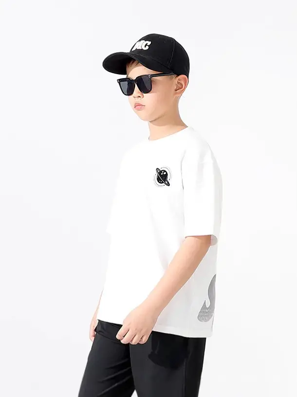 Kids White Logo Cap Set with T-Shirt - Image 5