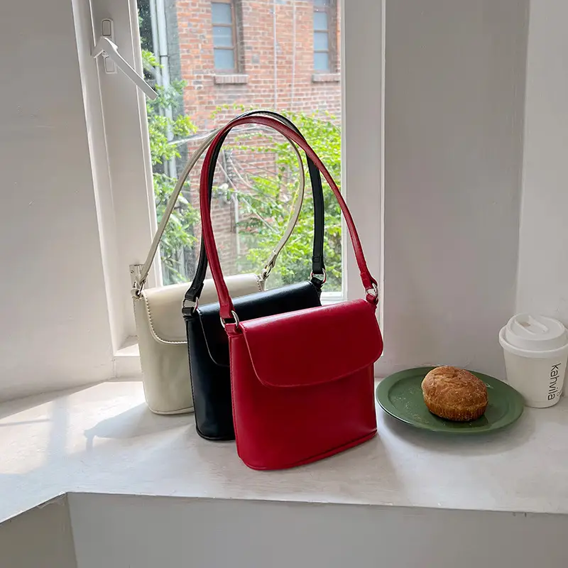 Red Korean-style Shoulder Bag for Women — feature 1