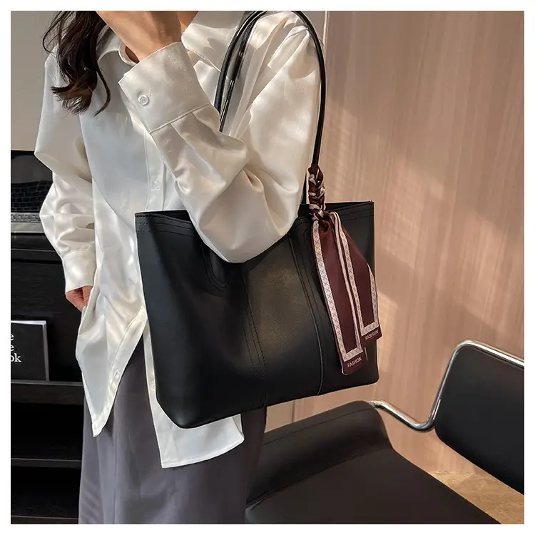 Cross-Border Women's Large Capacity Tote Bag Beige Leather — feature 11