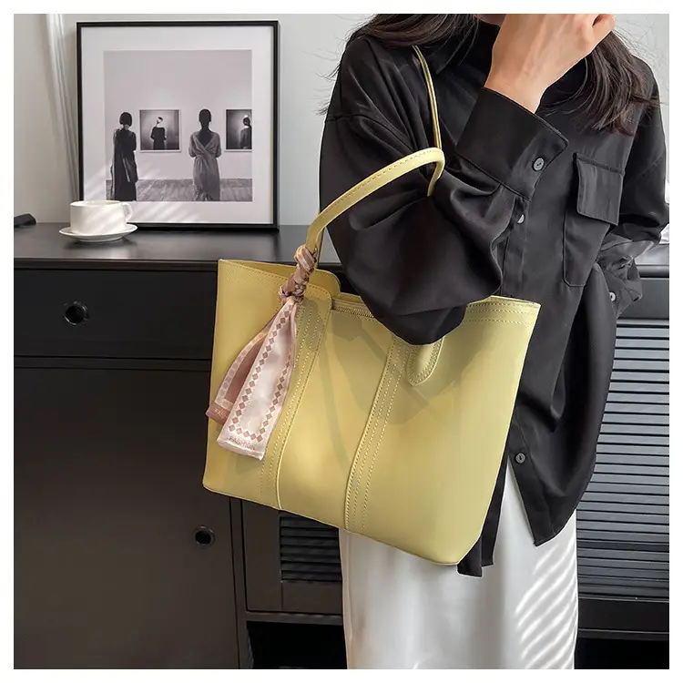 Cross-Border Women's Large Capacity Tote Bag Beige Leather — feature 14