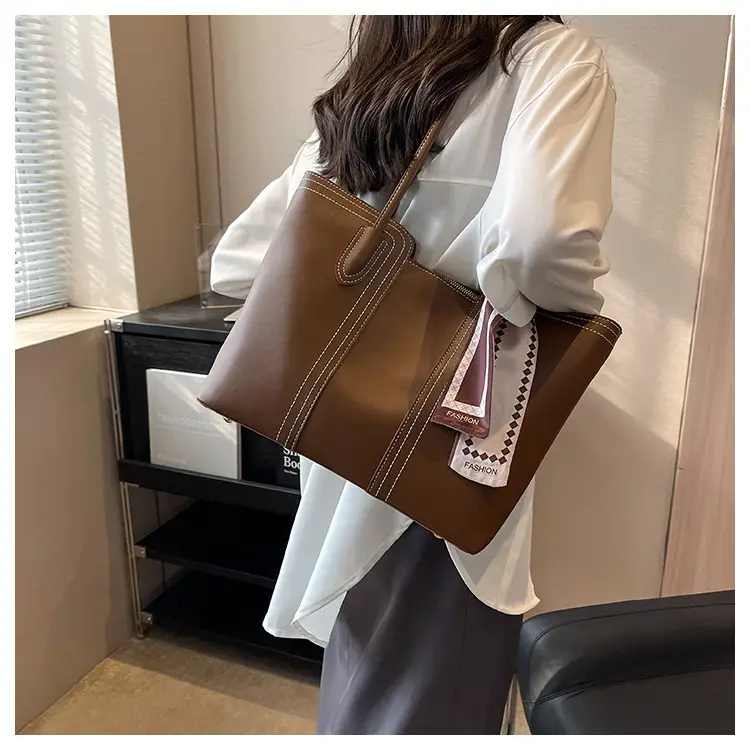 Cross-Border Women's Large Capacity Tote Bag Beige Leather — feature 19