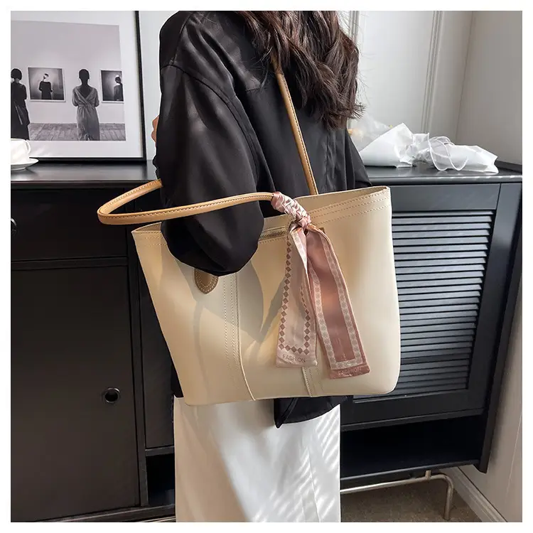 Cross-Border Women's Large Capacity Tote Bag Beige Leather — feature 24