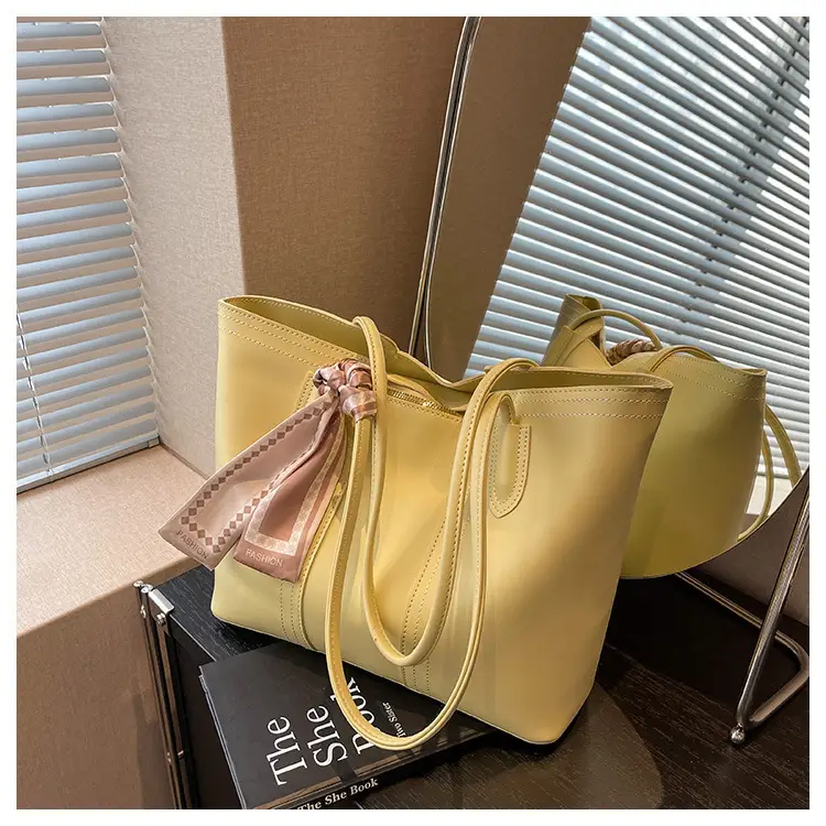 Cross-Border Women's Large Capacity Tote Bag Beige Leather — feature 31