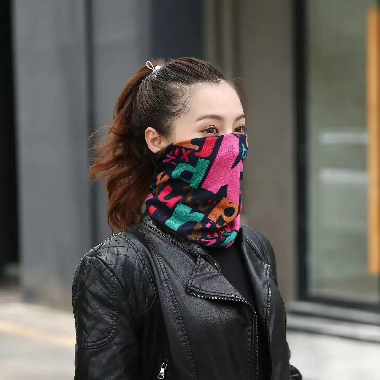 Two-in-One Warm Hat Scarf for Men Women — feature 5