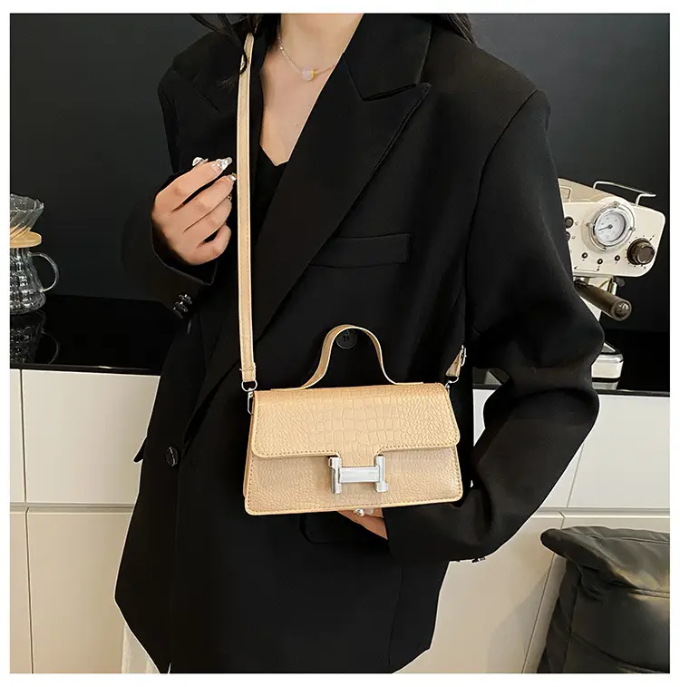 Green Croc Leather Shoulder Crossbody Bag 2025 — feature 23