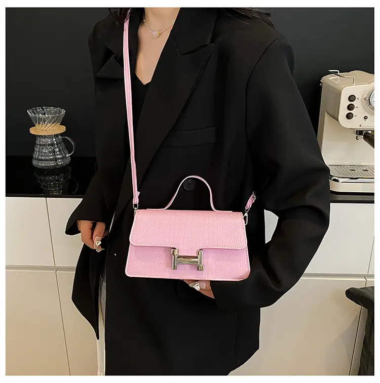 Green Croc Leather Shoulder Crossbody Bag 2025 — feature 27