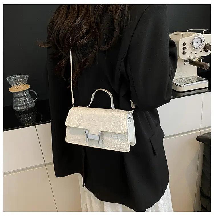 Green Croc Leather Shoulder Crossbody Bag 2025 — feature 33