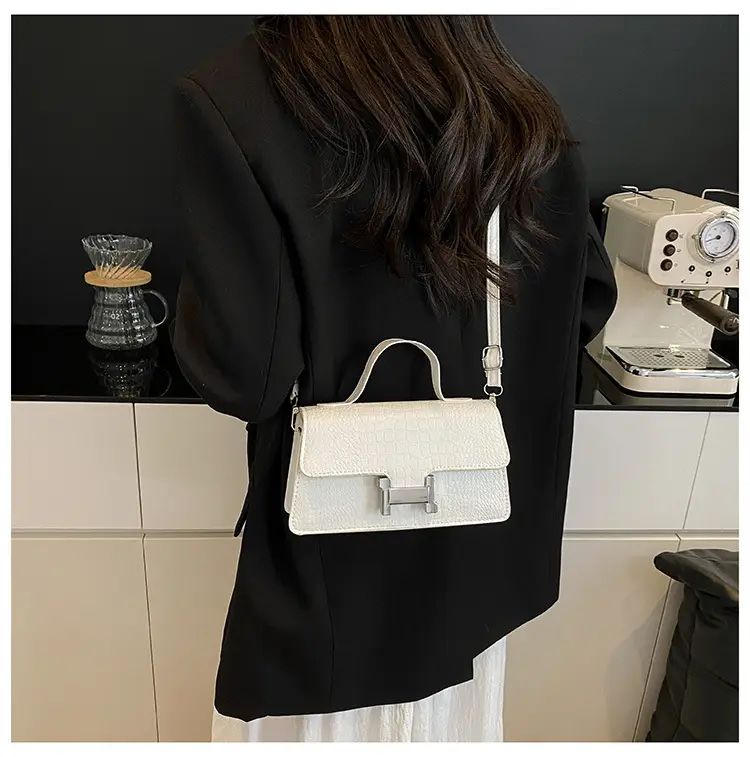 Green Croc Leather Shoulder Crossbody Bag 2025 — feature 34