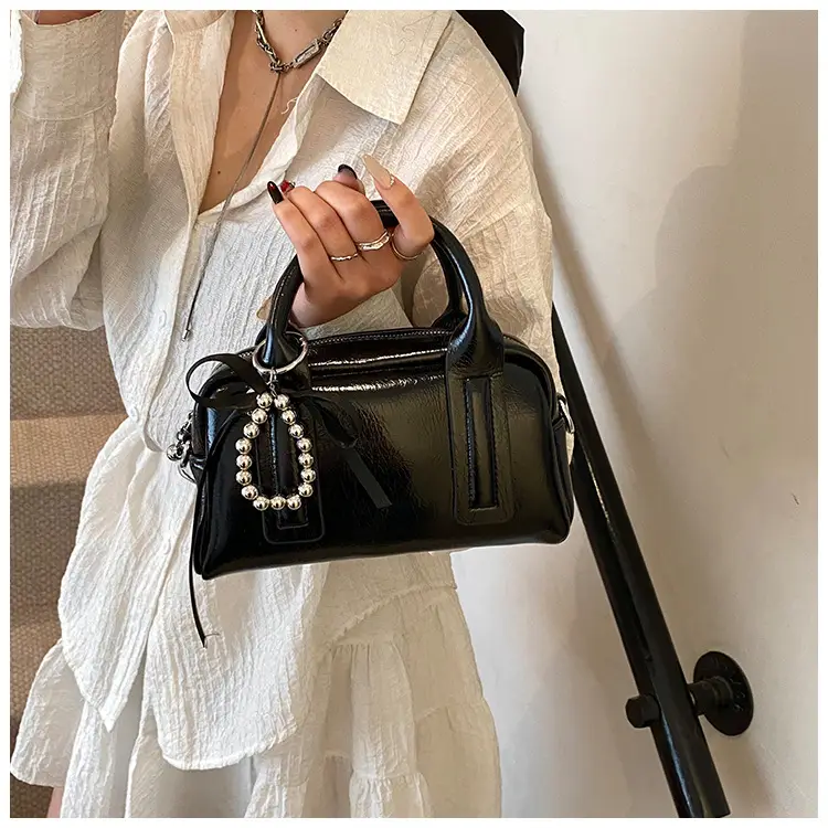 Women White Chain Strap Shoulder Crossbody Bag — feature 20