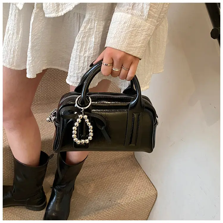Women White Chain Strap Shoulder Crossbody Bag — feature 21