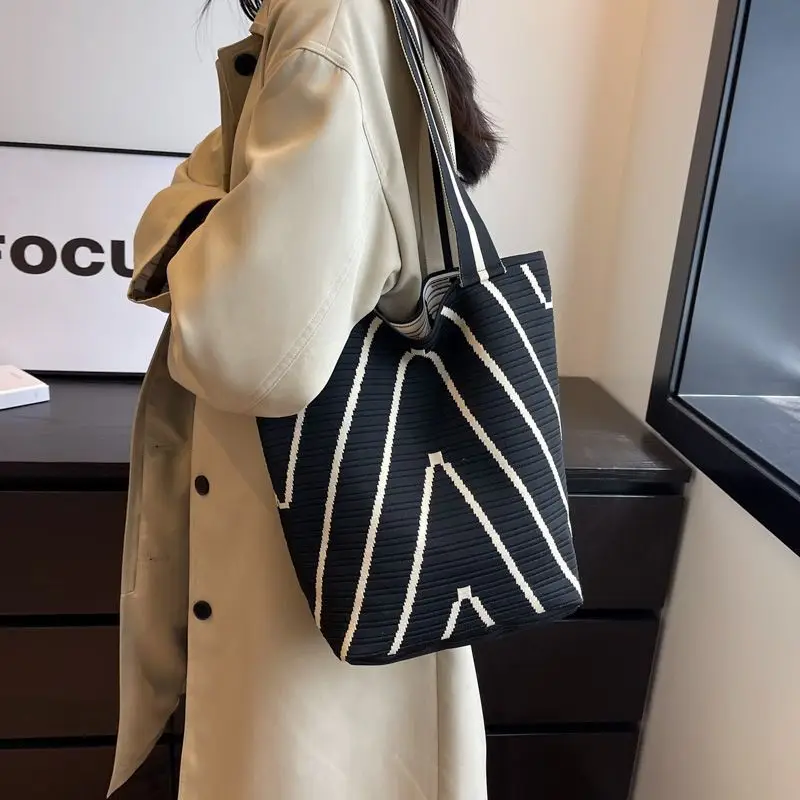 Women Knitted Large Capacity Shoulder Bag