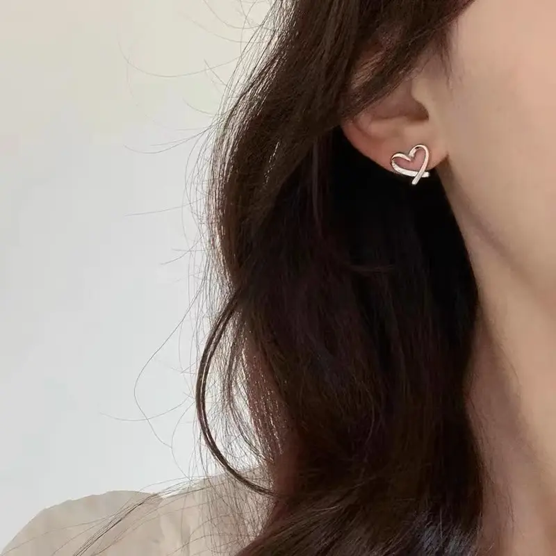 Heart Shaped Love Ear Clip for Women — feature 12