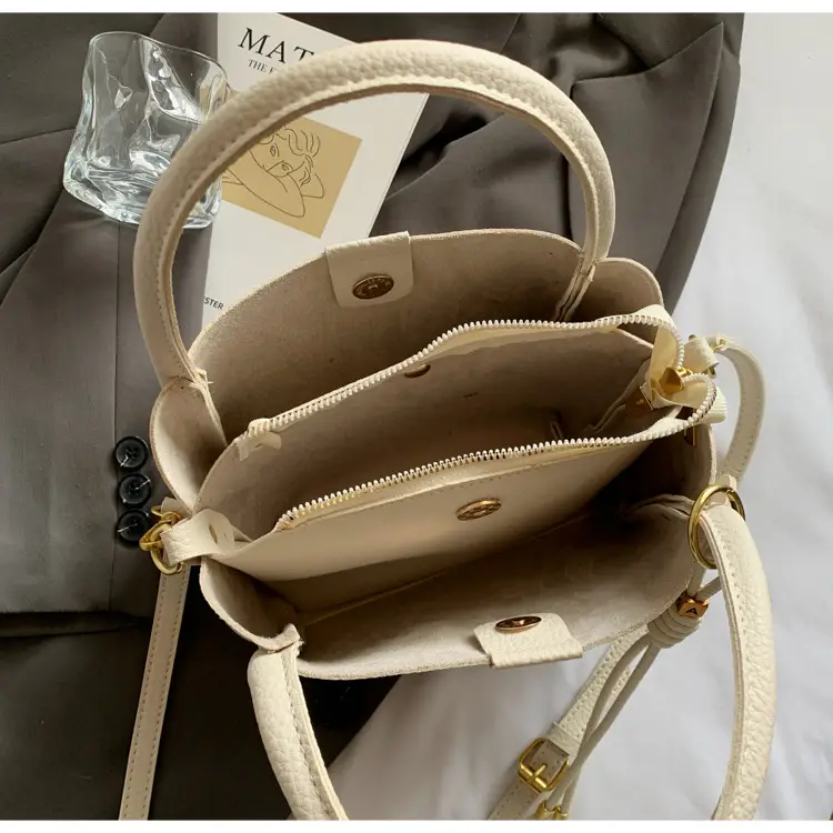 Women's Beige Leather Shoulder Bag 2025 New Spring — feature 12