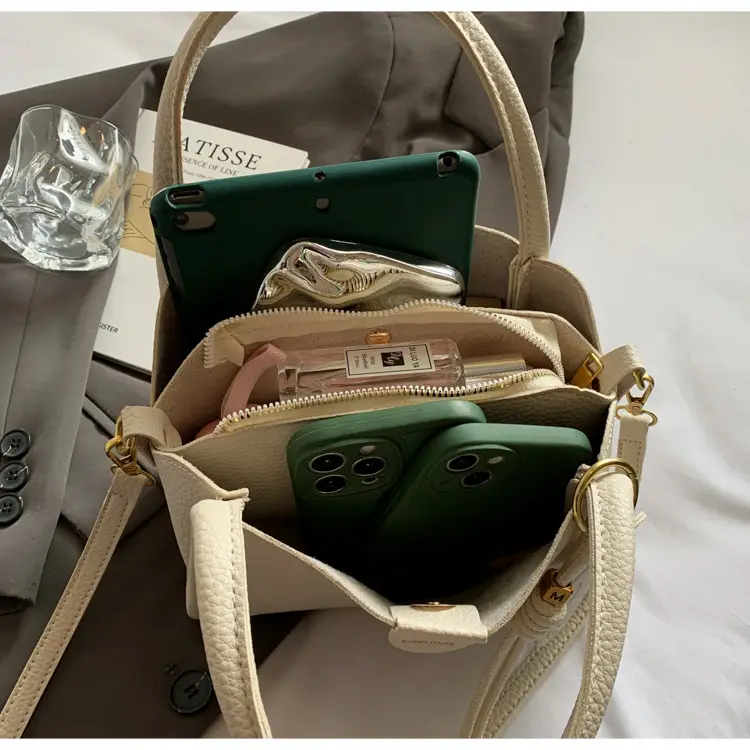Women's Beige Leather Shoulder Bag 2025 New Spring — feature 13