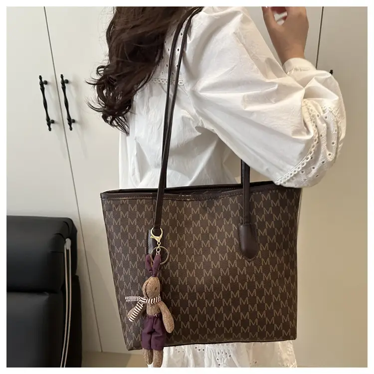 Women's 2025 Letter Textured Shoulder Bag Large Capacity — feature 13
