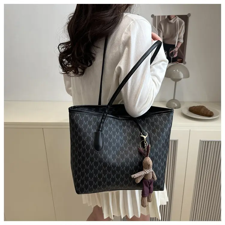 Women's 2025 Letter Textured Shoulder Bag Large Capacity — feature 16