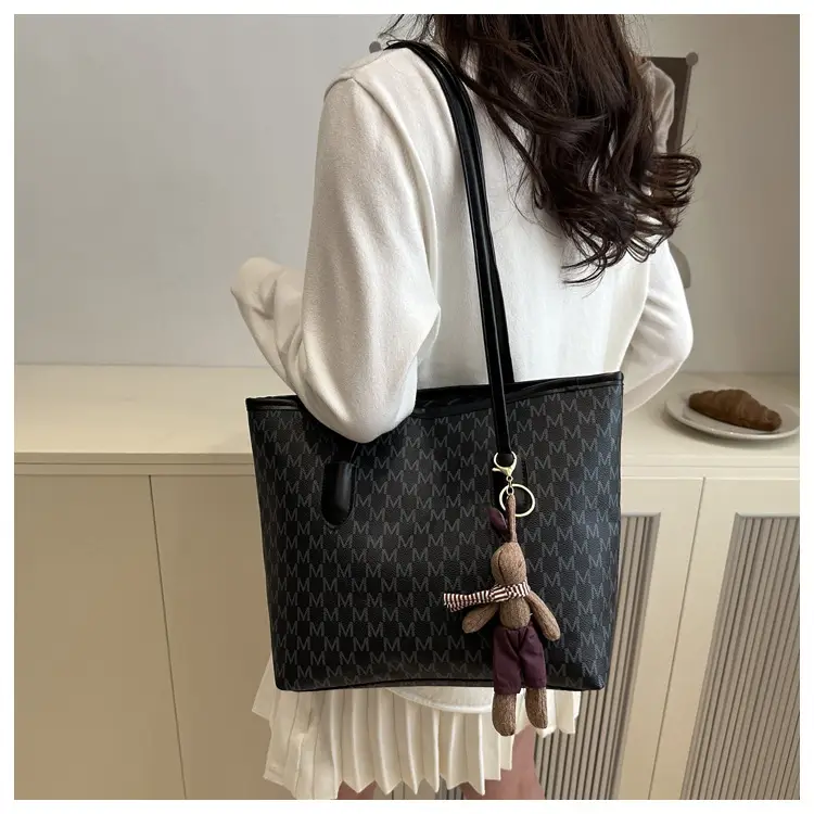 Women's 2025 Letter Textured Shoulder Bag Large Capacity — feature 17