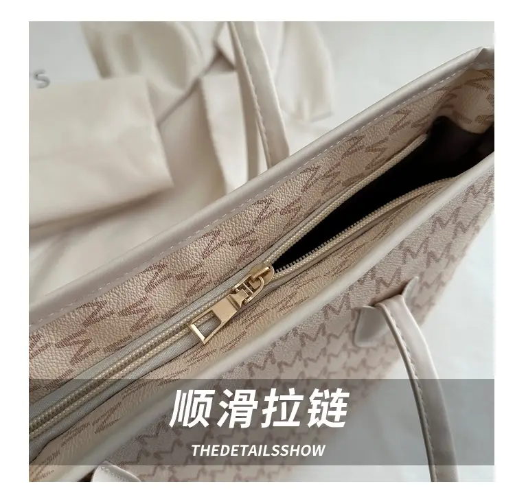 Women's 2025 Letter Textured Shoulder Bag Large Capacity — feature 6