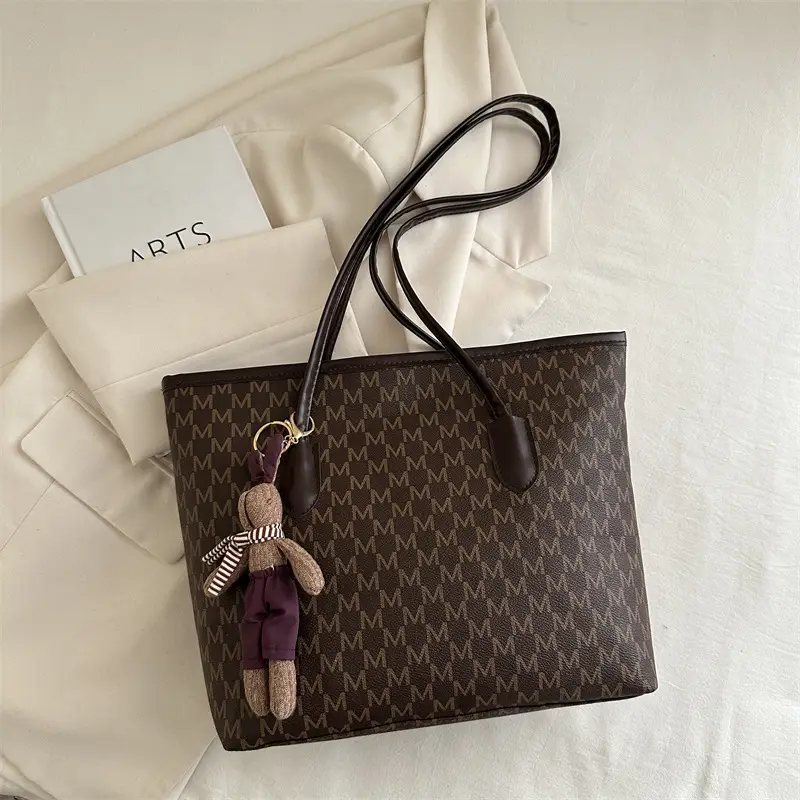 Women's 2025 Letter Textured Shoulder Bag Large Capacity - Image 6