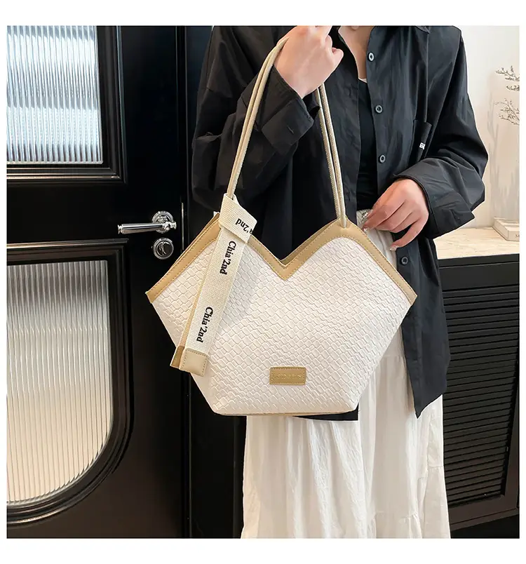 Women Woven Shoulder Bag 2025 Spring Large Capacity — feature 12
