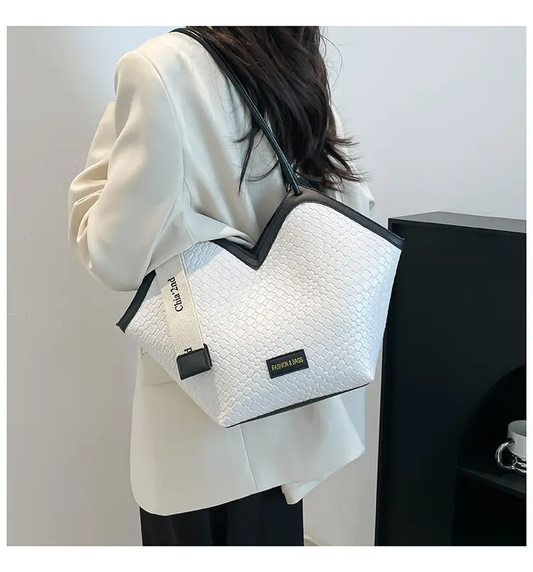 Women Woven Shoulder Bag 2025 Spring Large Capacity — feature 25