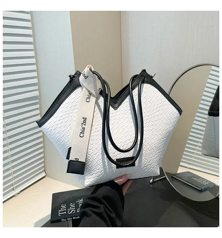 Women Woven Shoulder Bag 2025 Spring Large Capacity — feature 35