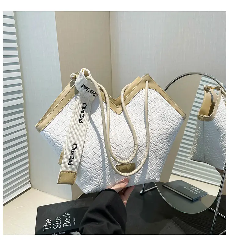 Women Woven Shoulder Bag 2025 Spring Large Capacity — feature 36