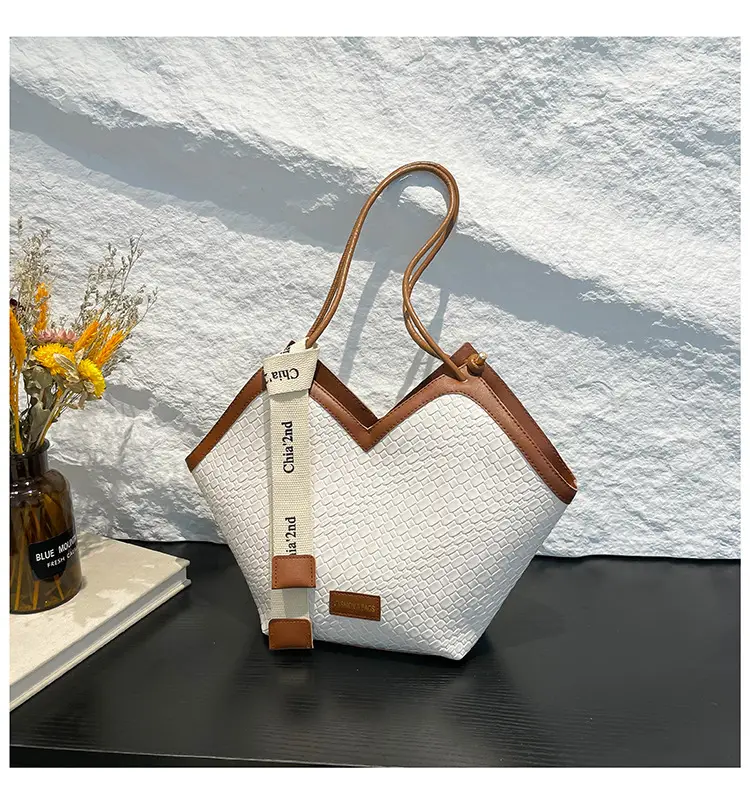 Women Woven Shoulder Bag 2025 Spring Large Capacity — feature 40