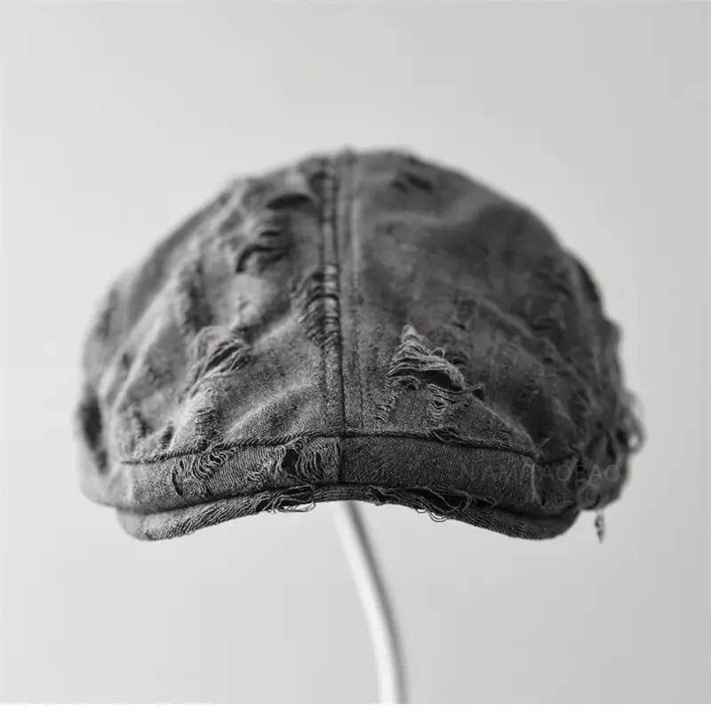 Black Japanese Retro Duck Tonge Hat for Women