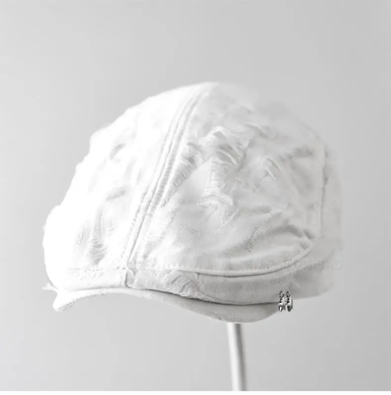 Black Japanese Retro Duck Tonge Hat for Women — feature 4