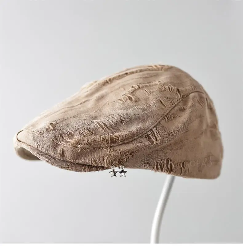 Black Japanese Retro Duck Tonge Hat for Women — feature 8
