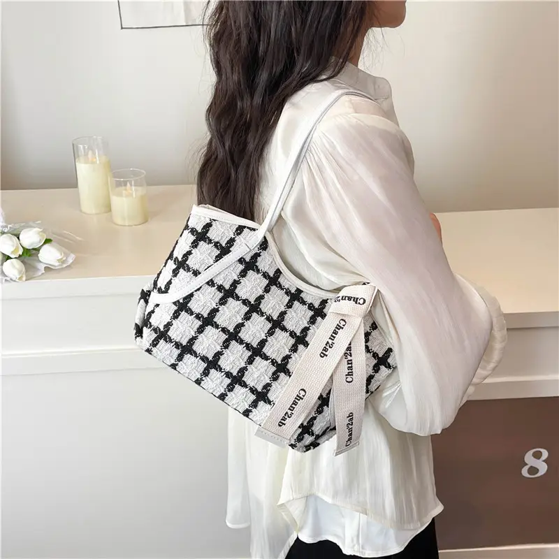New Women's Black Checkered Shoulder Bag Small Tote