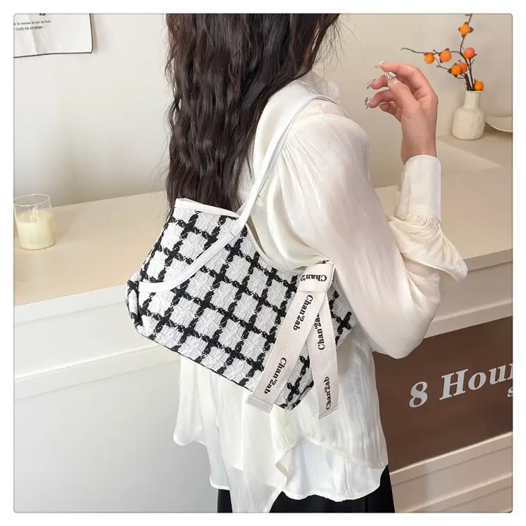 New Women's Black Checkered Shoulder Bag Small Tote — feature 14