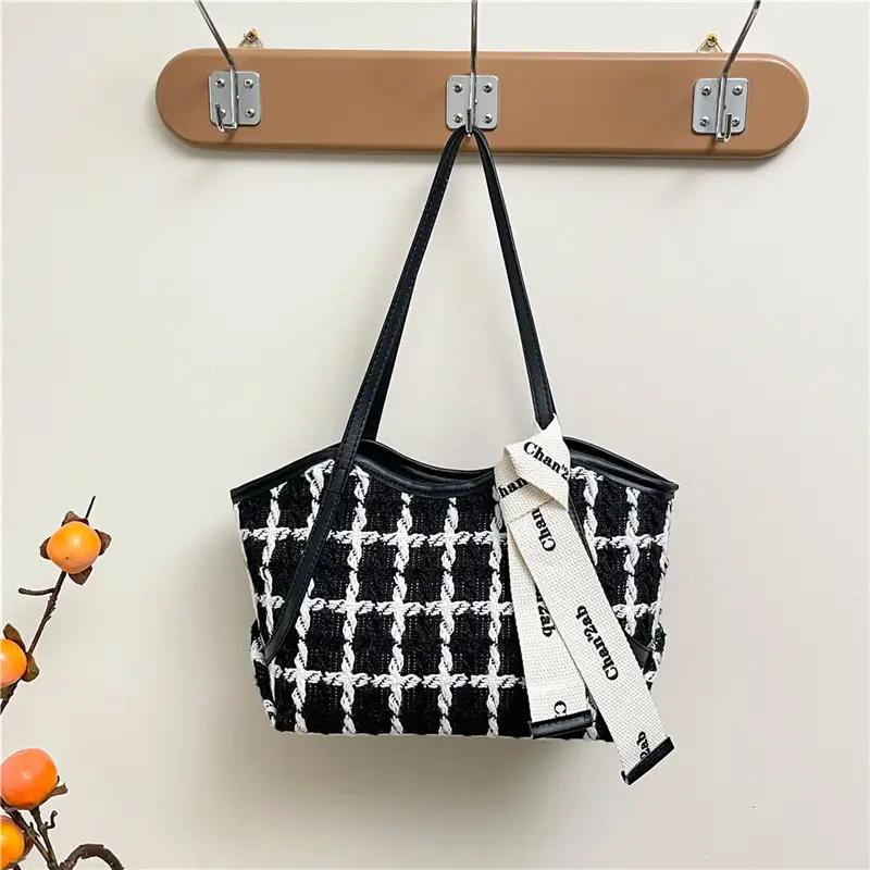 New Women's Black Checkered Shoulder Bag Small Tote