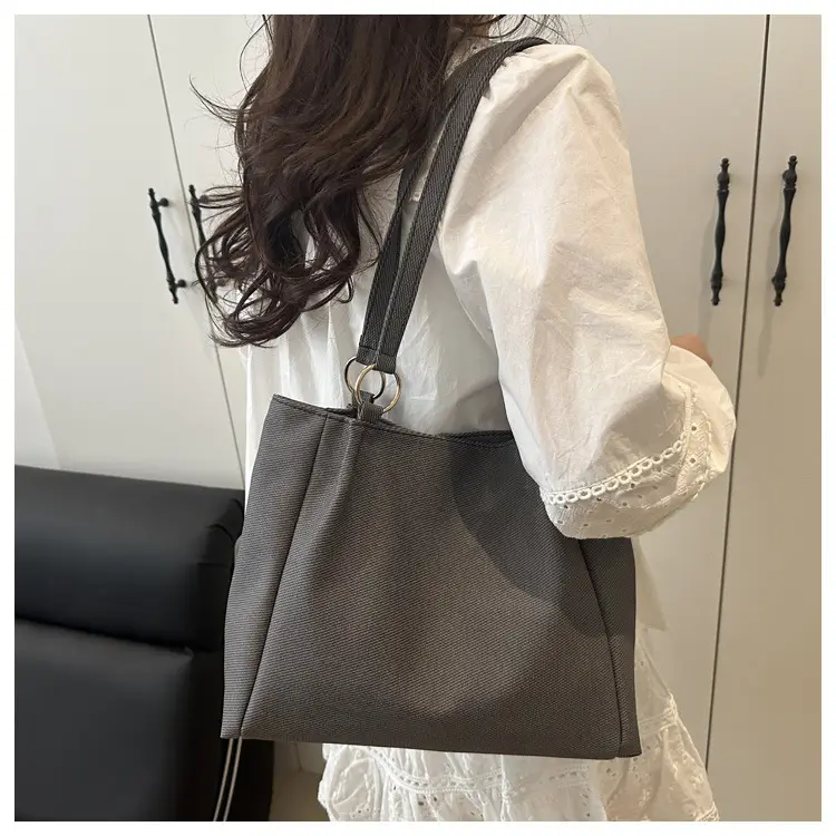 Women Beige Textured Shoulder Bag Large Capacity 2025 — feature 13