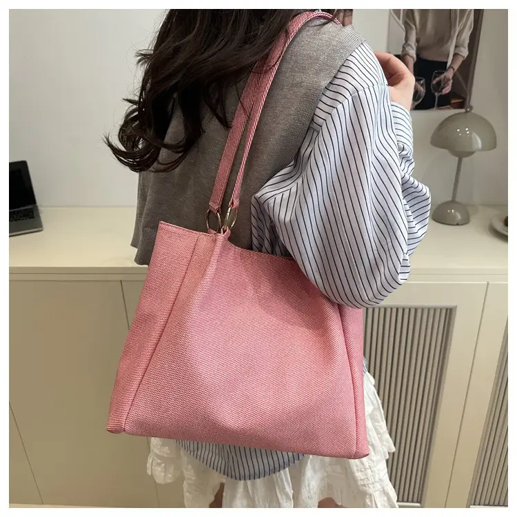 Women Beige Textured Shoulder Bag Large Capacity 2025 — feature 17