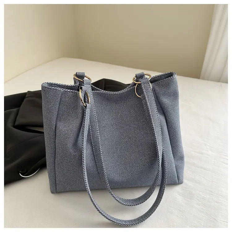 Women Beige Textured Shoulder Bag Large Capacity 2025 — feature 20