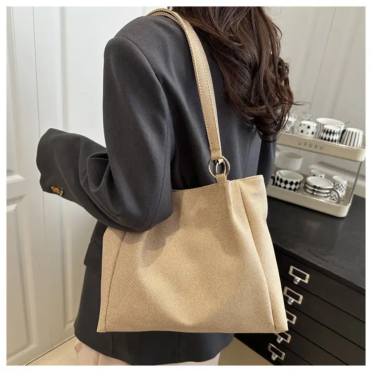 Women Beige Textured Shoulder Bag Large Capacity 2025 — feature 9