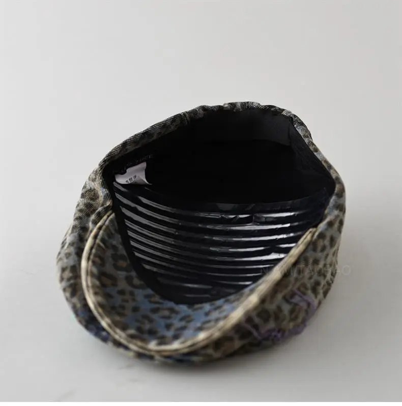 Star Leopard Print Forward Hat Women's Fashion — feature 7