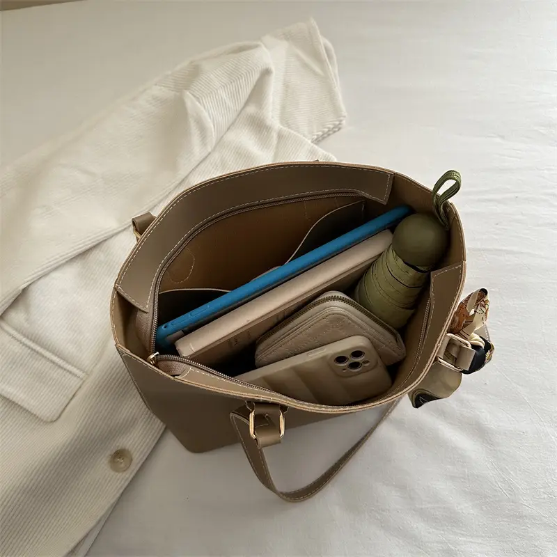 Tote Bag Beige Leather Large Capacity Fashion European American - Image 8